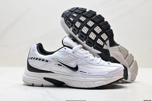 NIKE New Arrivals Running Shoe