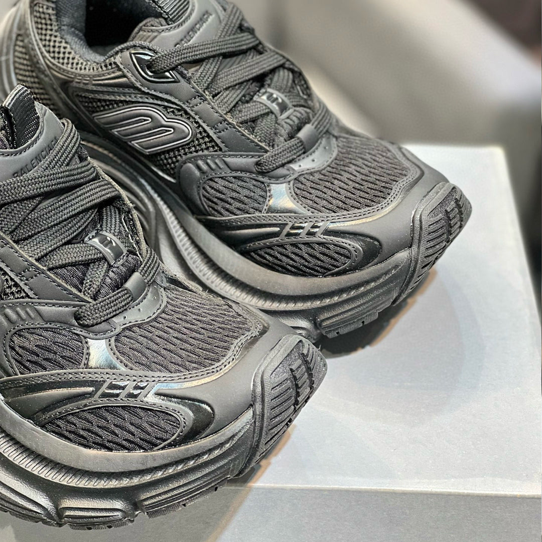 Runway Style Couple's Style Shoe