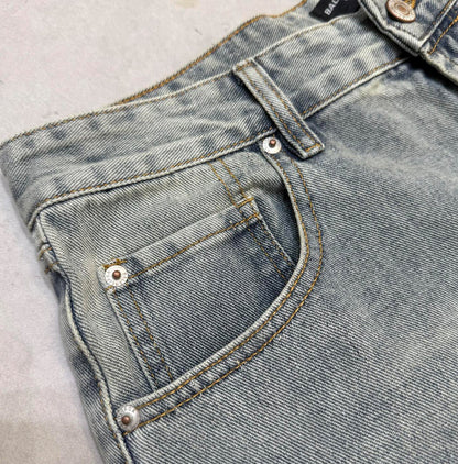 2025 Distressed Graffiti Jeans