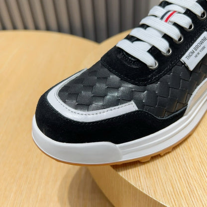 THOM 2025ss Leather sneakers