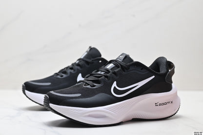 NIKE New Arrivals Running Shoe