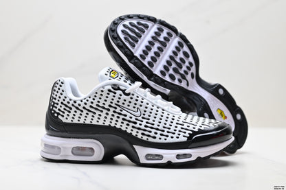 NIKE New Arrivals Running Shoe